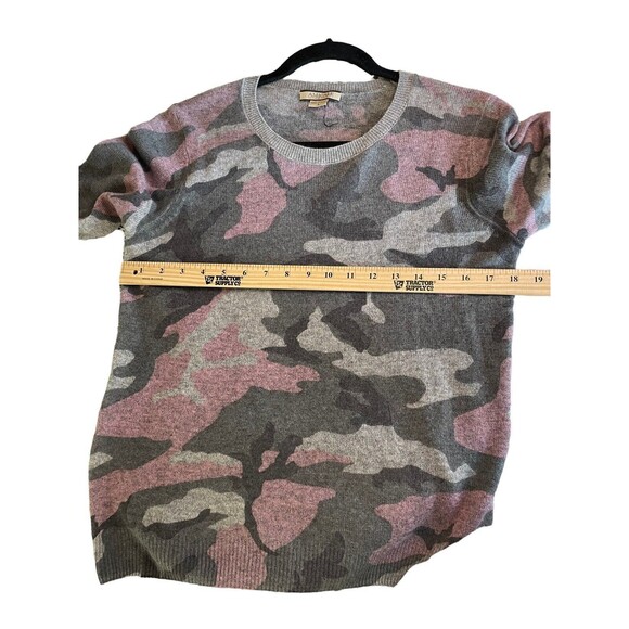 Amicale 100% Cashmere Pink‎ Grey Camouflage Crewneck Sweater Size Small Women’s - Picture 8 of 9